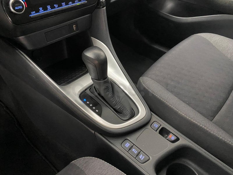 Toyota Yaris - Foto 8