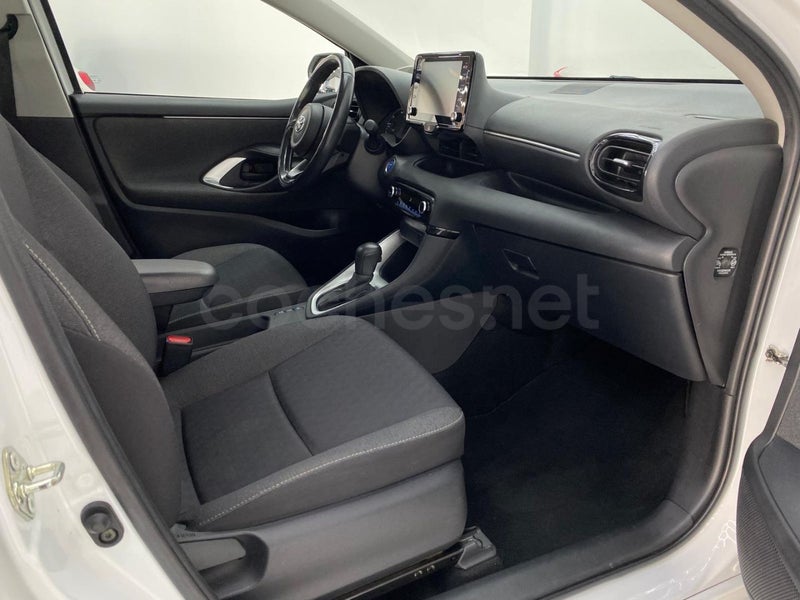 Toyota Yaris - Foto 9