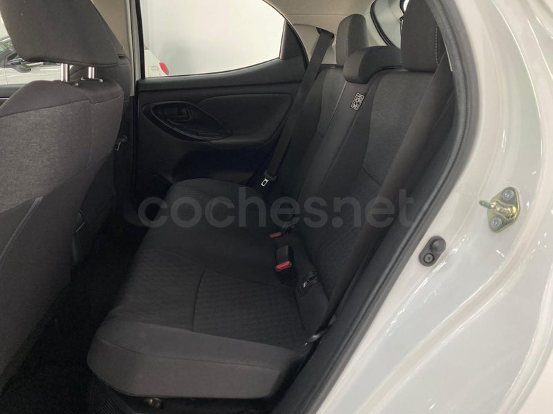 Toyota Yaris - Foto 10