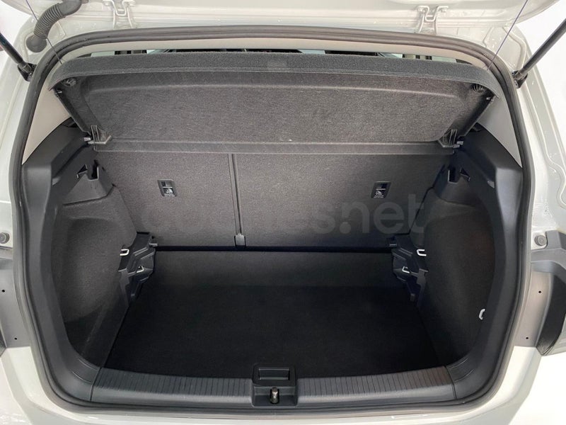 Volkswagen T-Cross - Foto 12