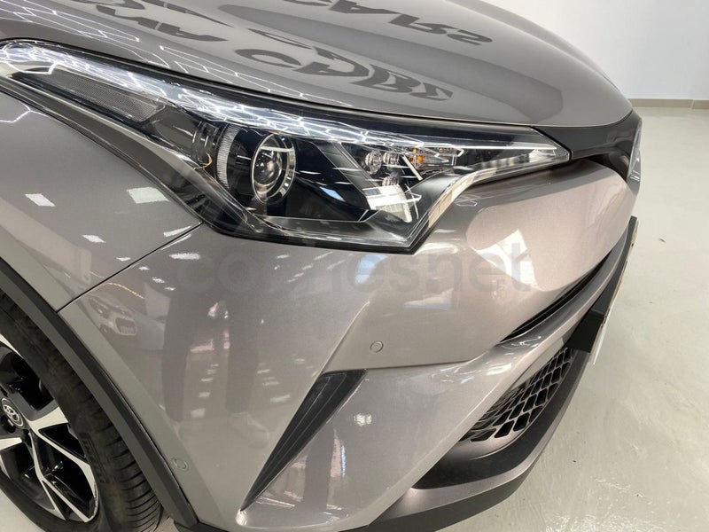 Toyota C-HR - Foto 12