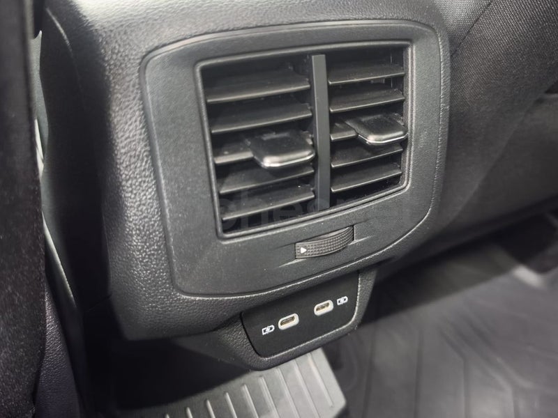 Volkswagen T-Roc - Foto 5