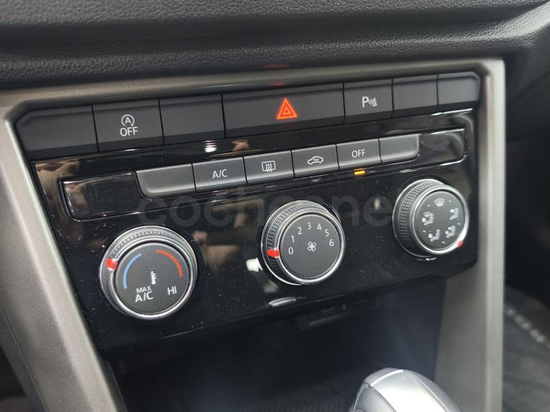 Volkswagen T-Roc - Foto 6