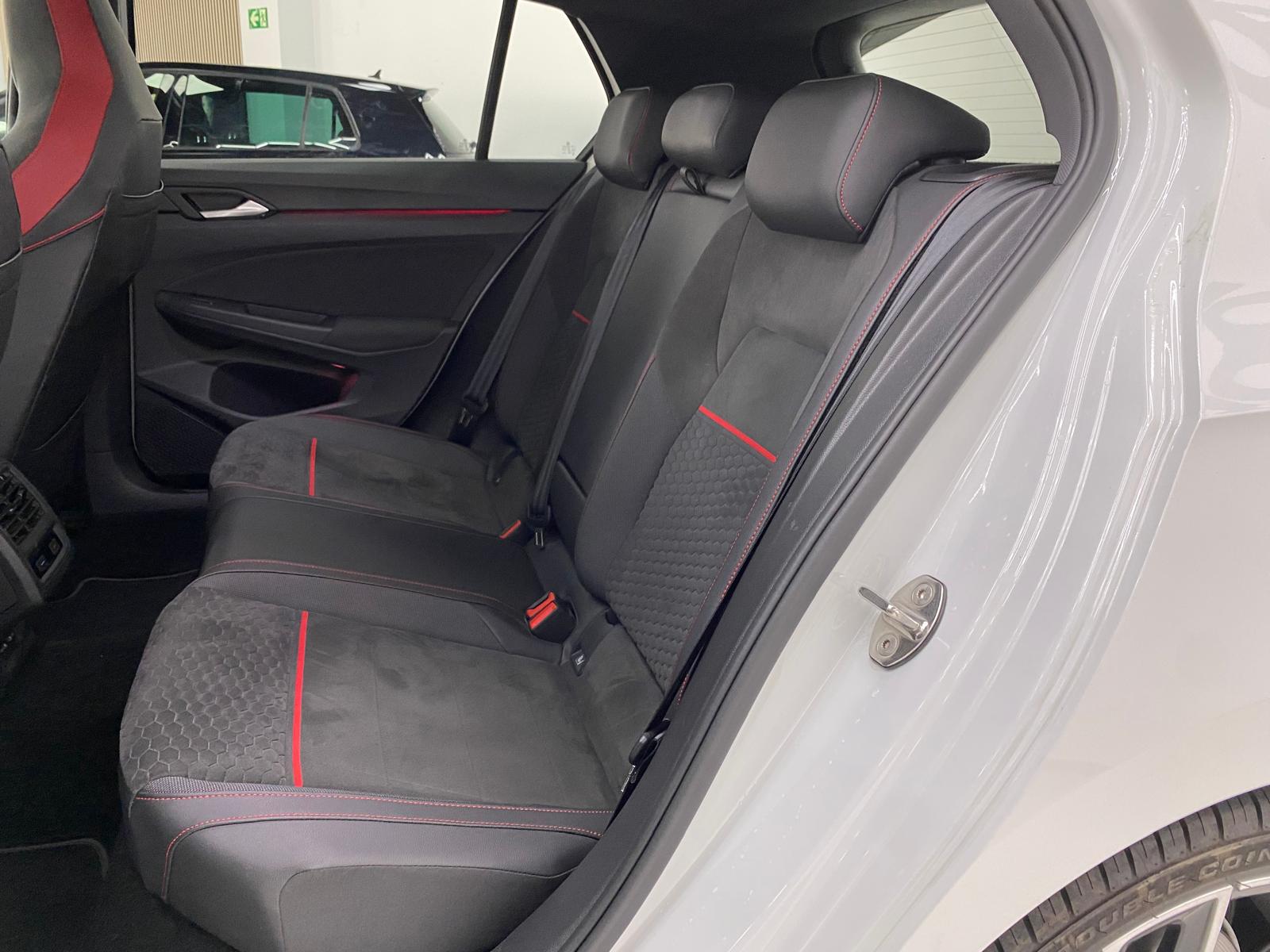 Volkswagen Golf GTI - Foto 10