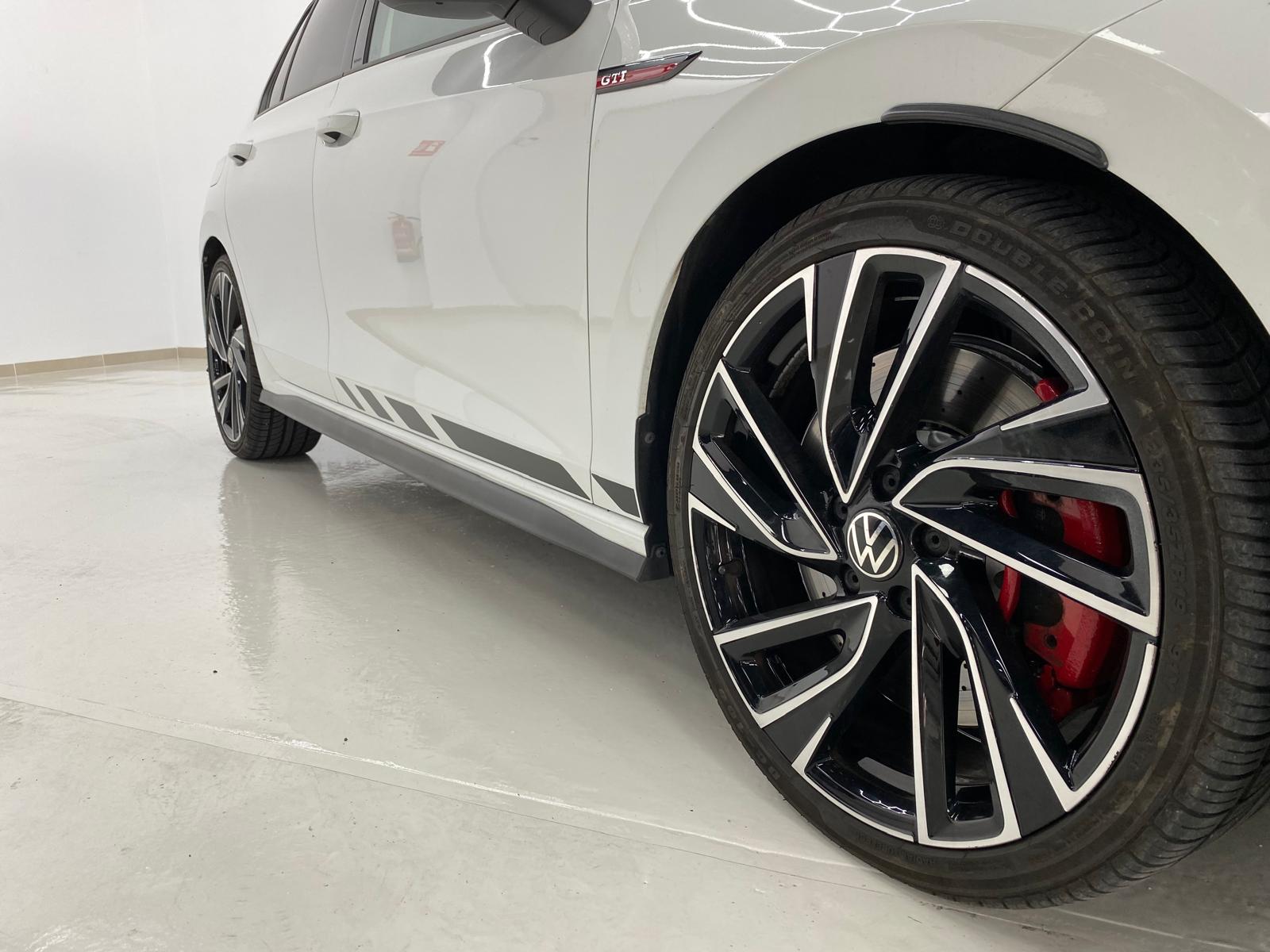 Volkswagen Golf GTI - Foto 18